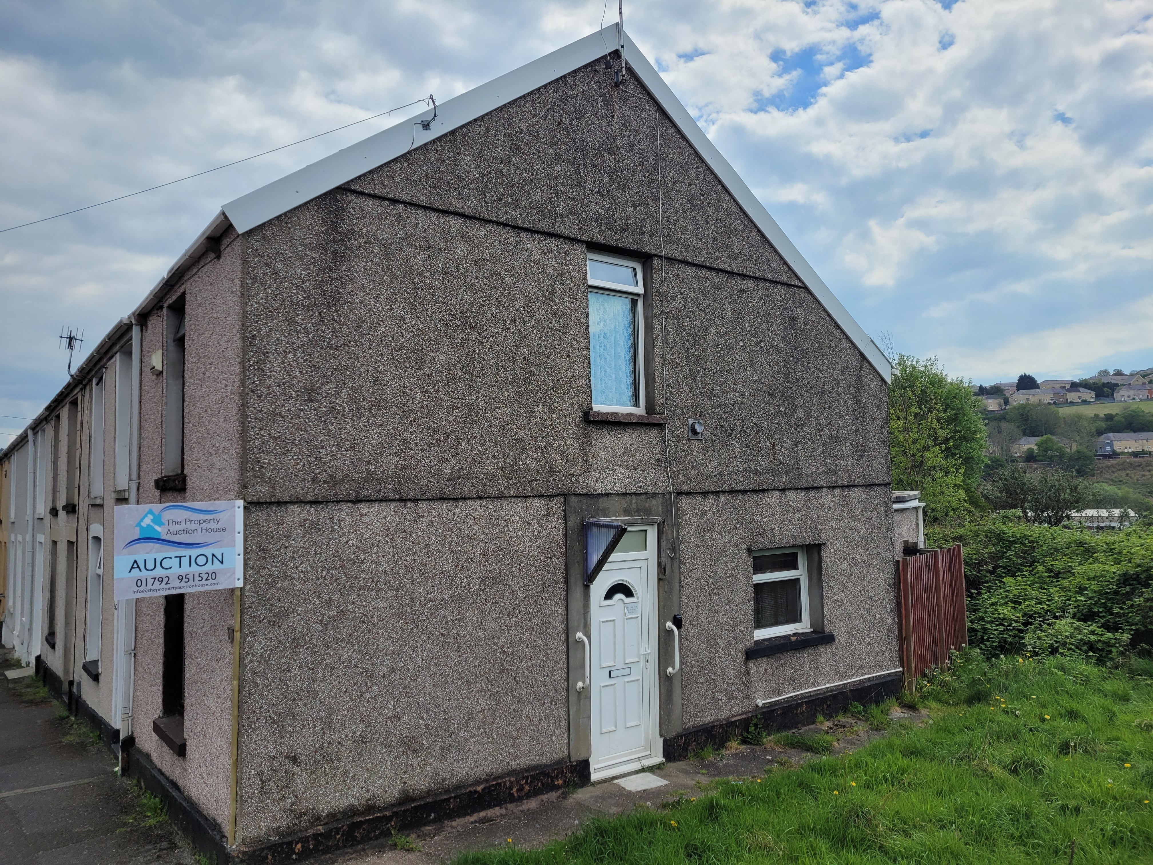 ****BOOK A VIEWING***INVESTMENT OPPORTUNITY****